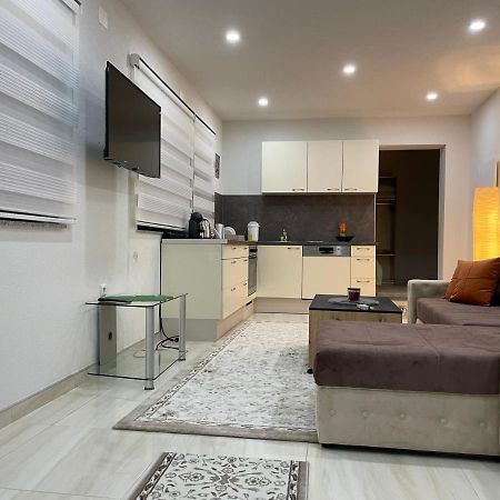 Apartman Cuprija Cazin Bagian luar foto