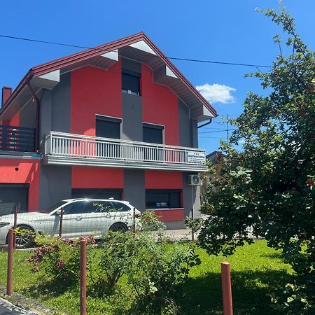 Apartman Cuprija Cazin Bagian luar foto